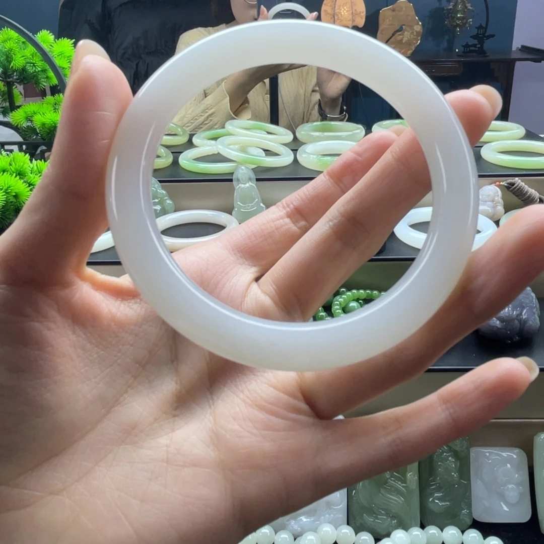 和田玉未镶嵌手镯羊脂白61美人条