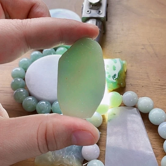 翡翠未镶嵌颈饰翡翠首饰未镶嵌