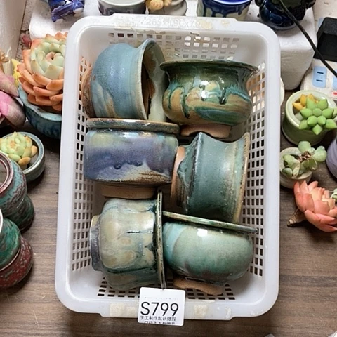 紫砂花盆799微瑕品口径7到8左右有突起