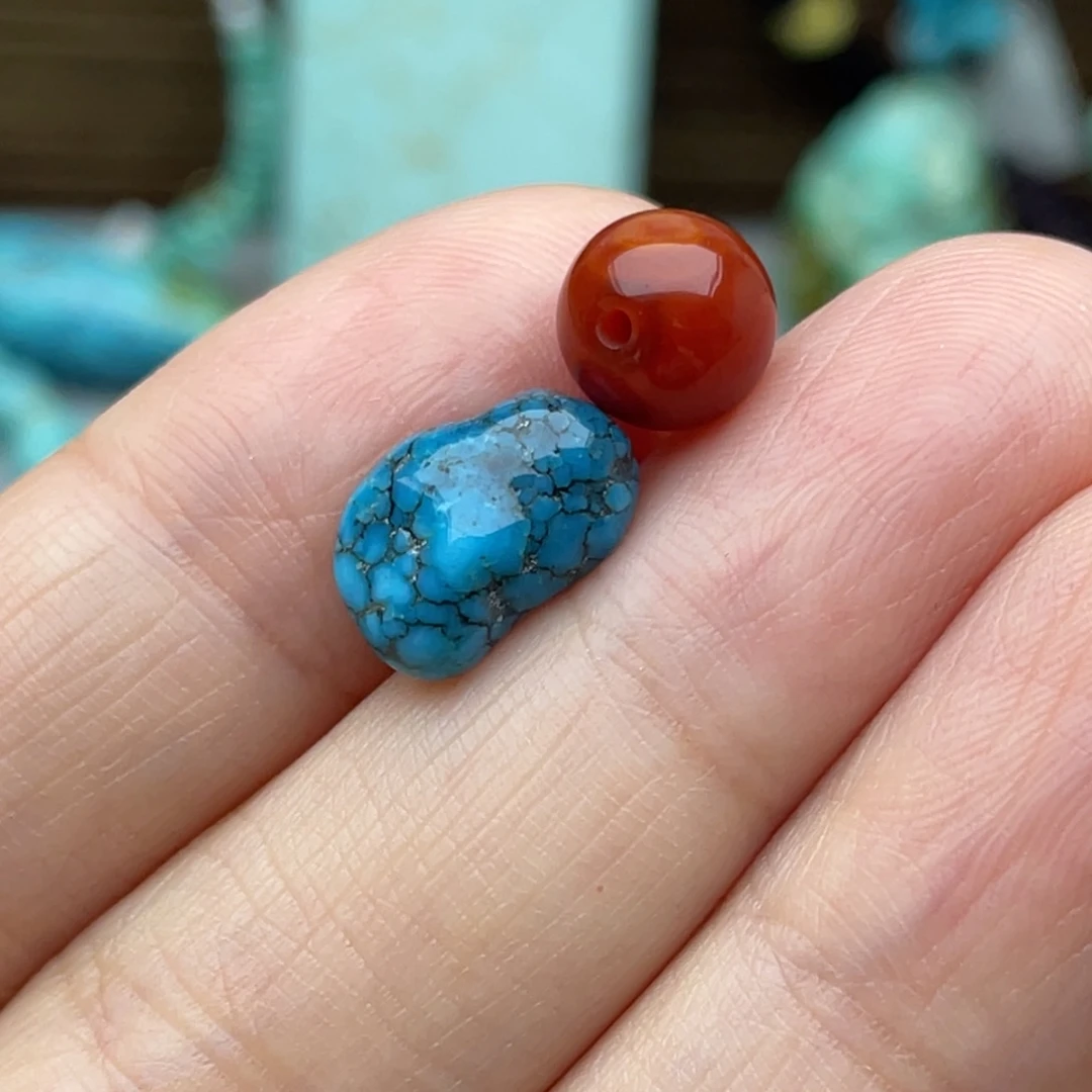 南红玛瑙未镶嵌珠宝奇石