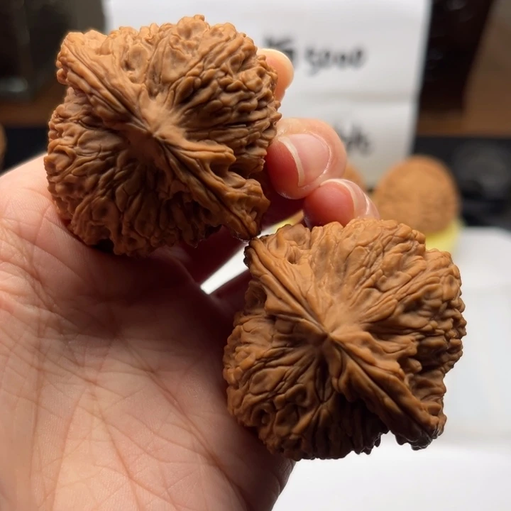 文玩核桃吊坠南疆47