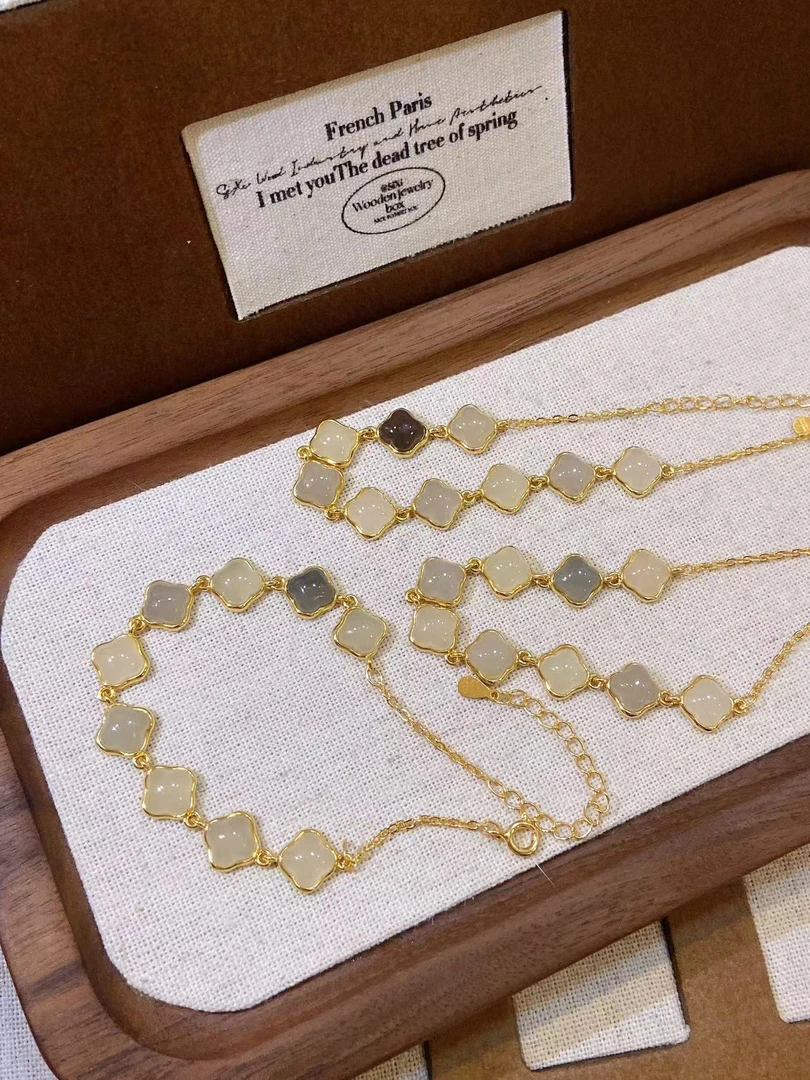 A266 925银和田玉冰糖多宝手链多样性发一条