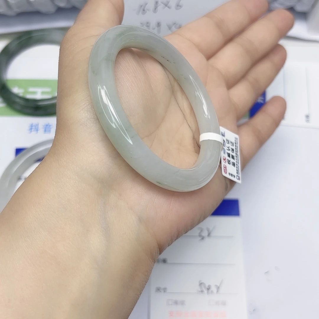 石英质玉未镶嵌手镯32/54