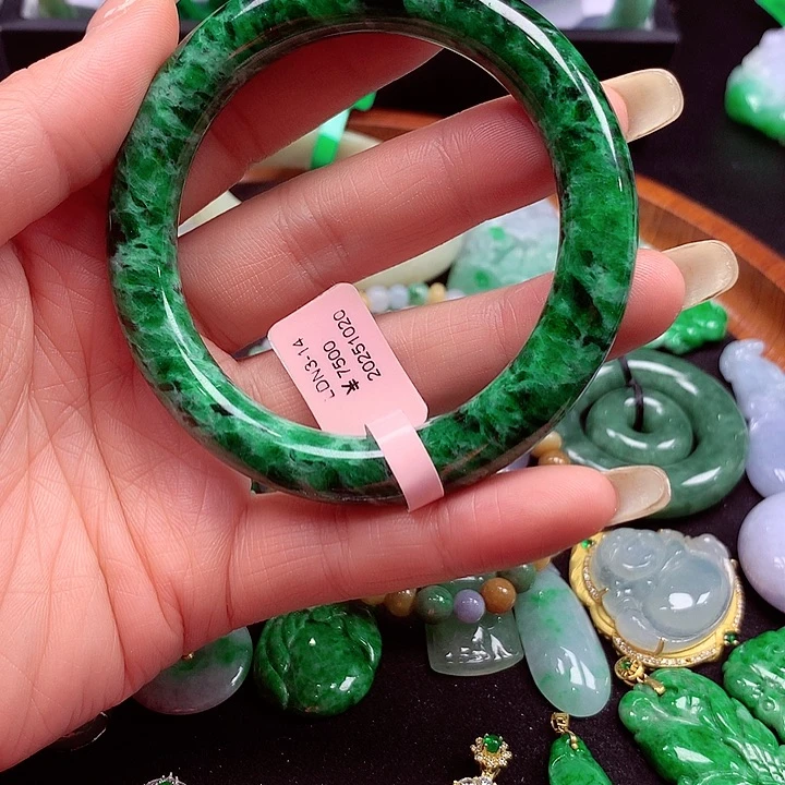 未镶嵌手镯翡翠翡翠手镯