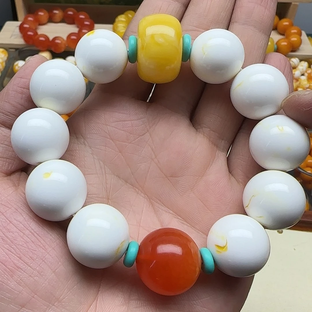 倪***爷树脂非金属瓷白色素串搭配一条