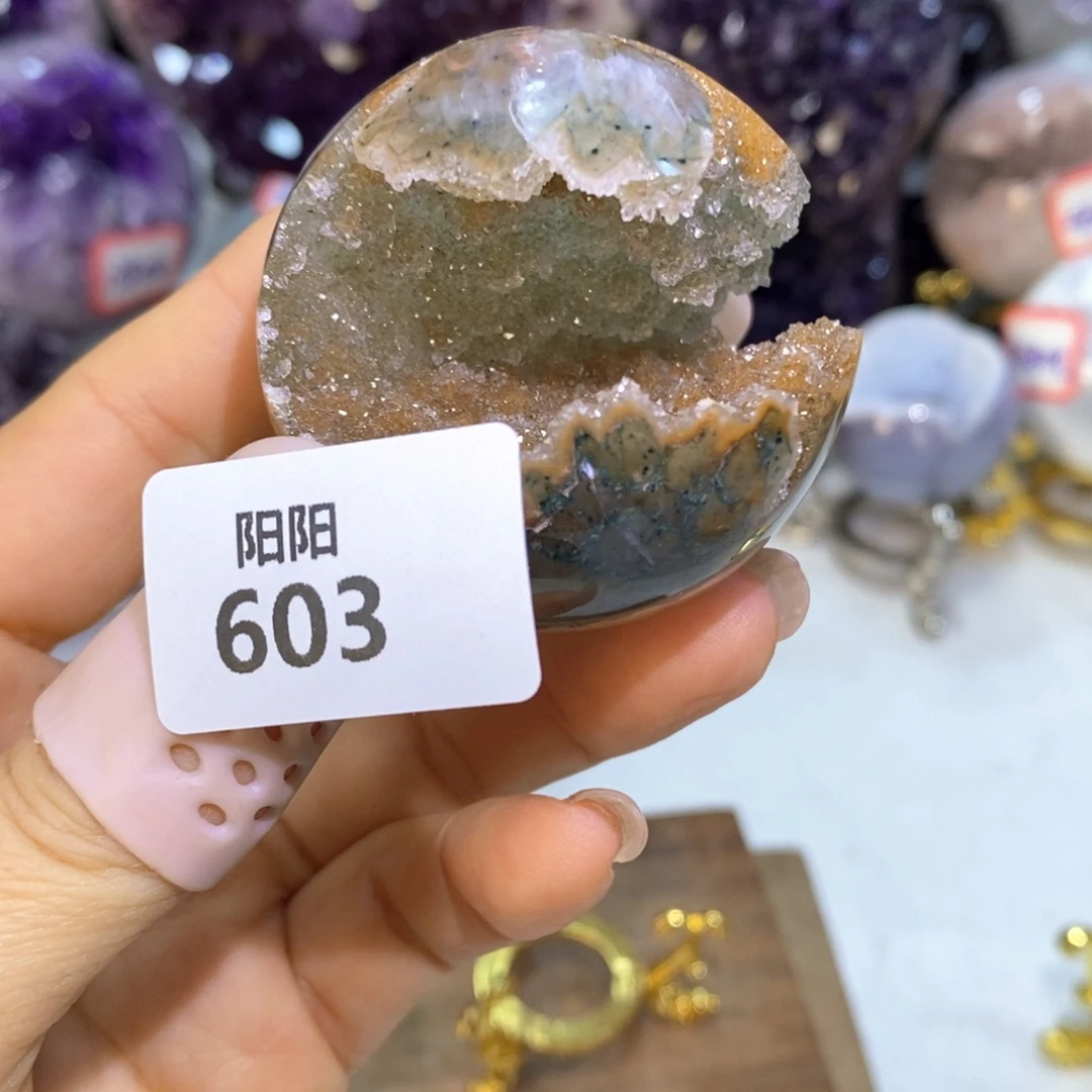 水晶大型摆件（非配饰）未镶嵌