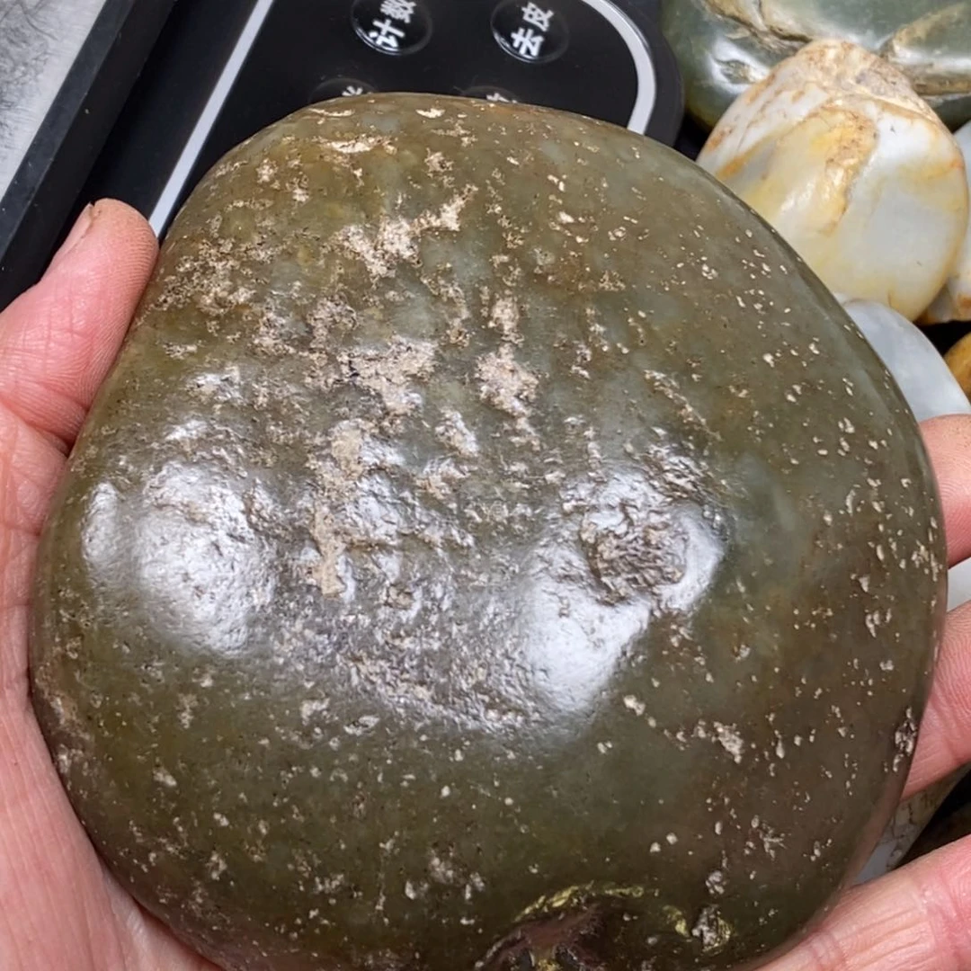 和田玉（糖玉）挂件未镶嵌