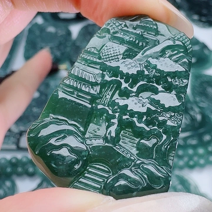 颈饰未镶嵌翡翠天然的A货翡翠多样性发其一