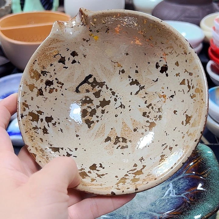 赏***花陶本店全场拍满20包邮。