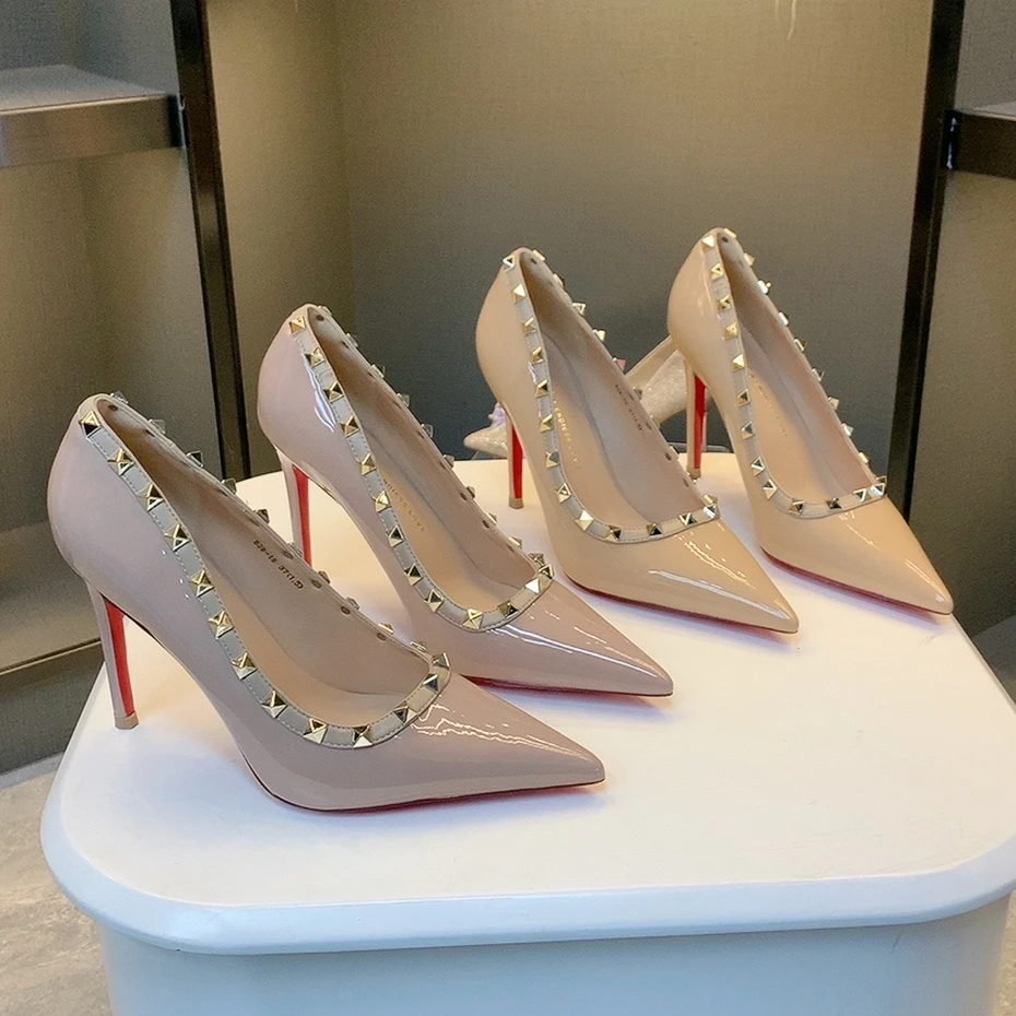 铆钉高跟鞋女细跟2025年春季新款御姐范性感气质柳丁尖头裸色单鞋