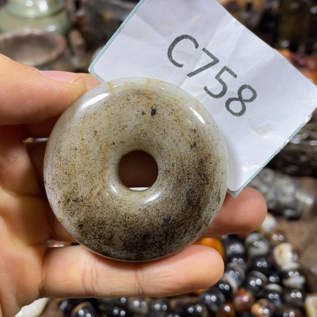 和田玉吊坠(不含链)未镶嵌甘****原