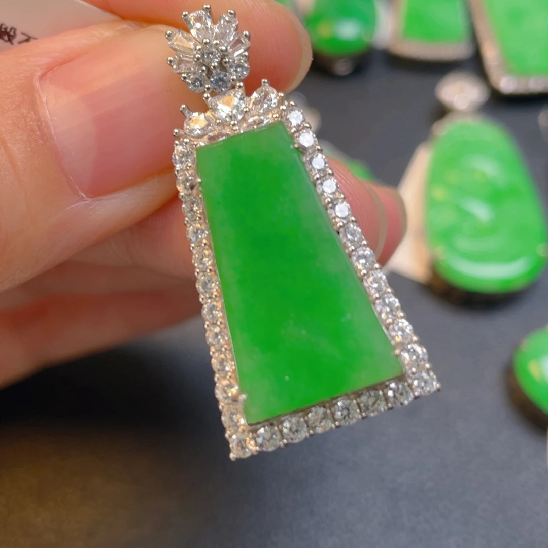 鱿***卷翡翠银S925镶嵌吊坠(不含链)