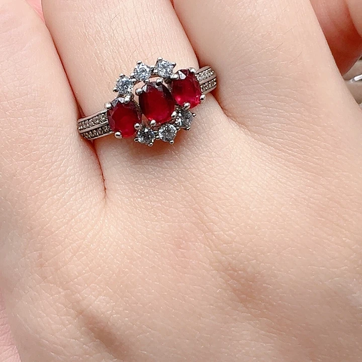 银S925镶嵌红宝石戒指