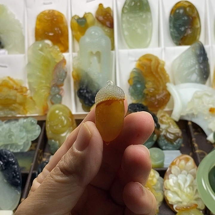 蛇纹石玉未镶嵌吊坠(不含链)