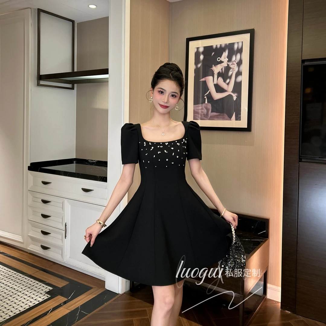 【花花原创】显瘦气质小黑裙夏季轻奢赫本风复古方领连衣裙9017