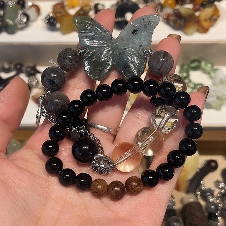 蛇纹石玉合金颈饰