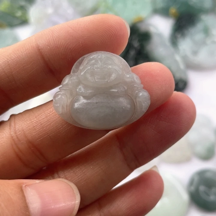 颈饰未镶嵌翡翠天然翡翠毛货佛