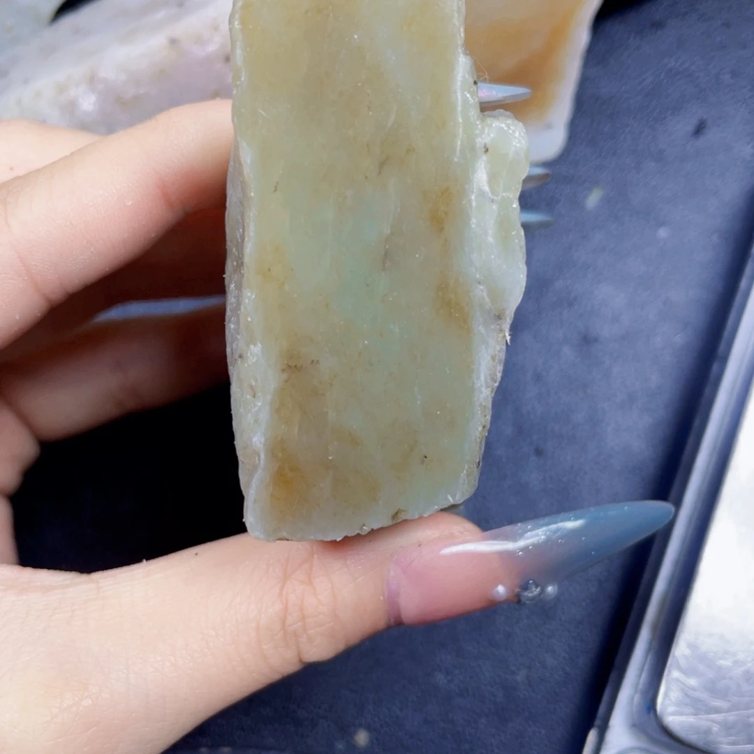 未镶嵌和田玉珠宝半成品