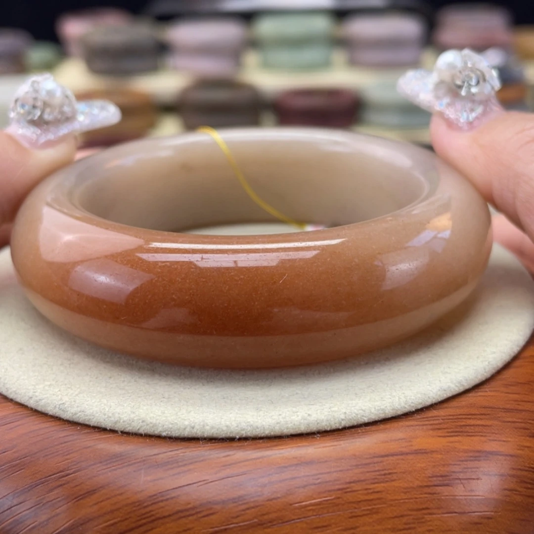 【闪购商品】石英质玉手镯未镶嵌我****果