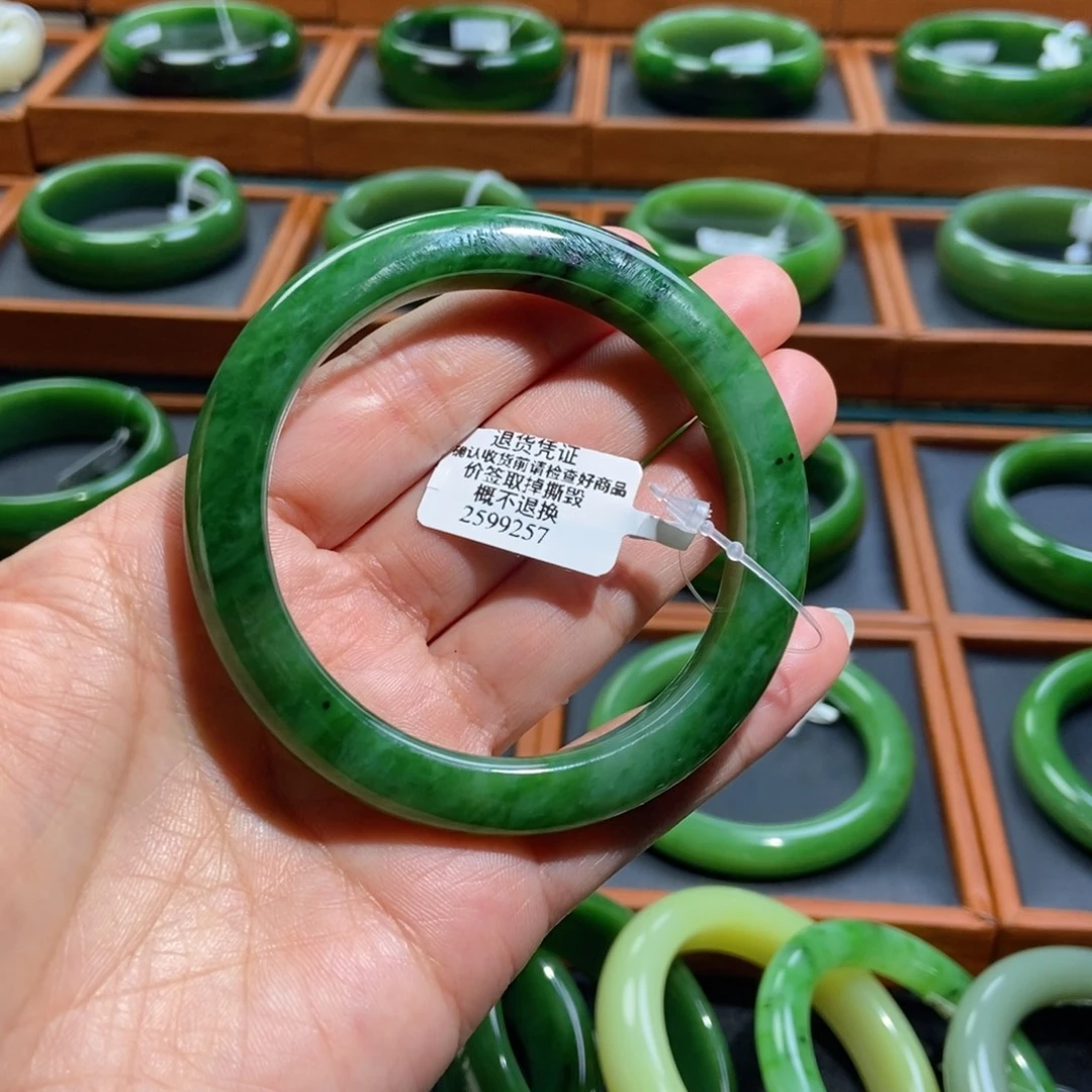 和田玉（碧玉）未镶嵌手镯俄碧红皮阳绿5657