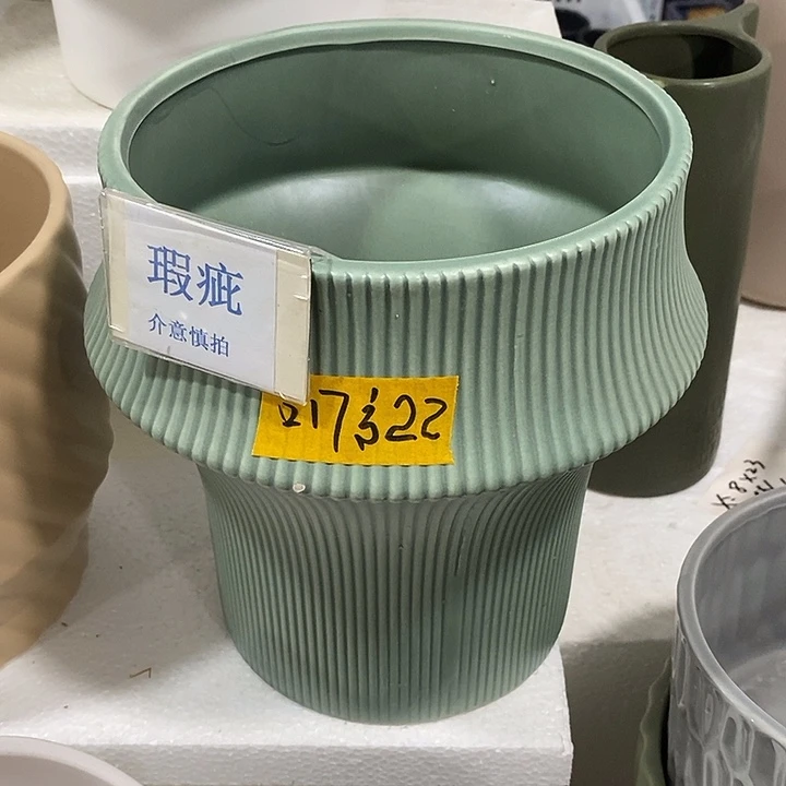 紫砂花盆多肉植物盆瑕疵有孔