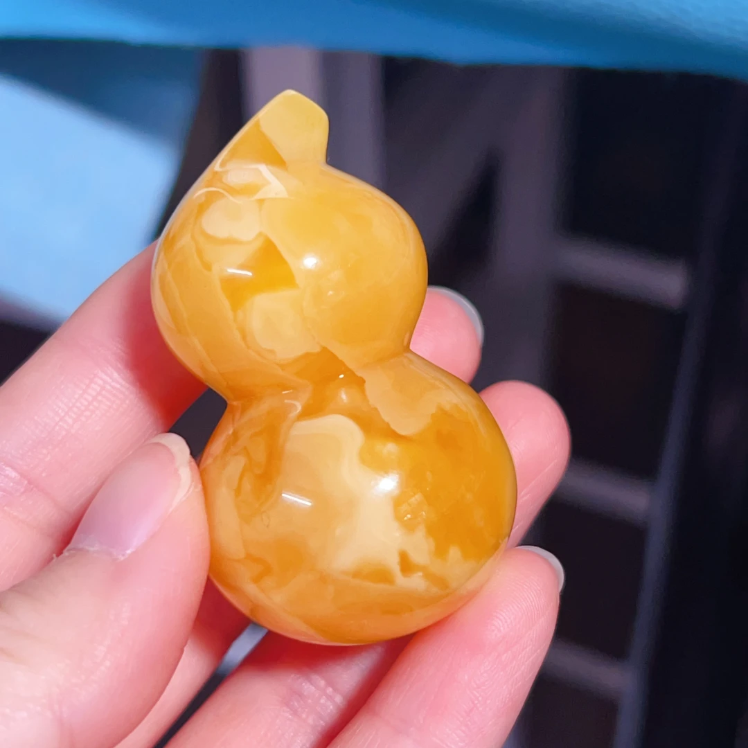 焦皮料满蜡鸡油红妖花蜜蜡立体葫芦吊坠，28克，尺寸55-32.6mm