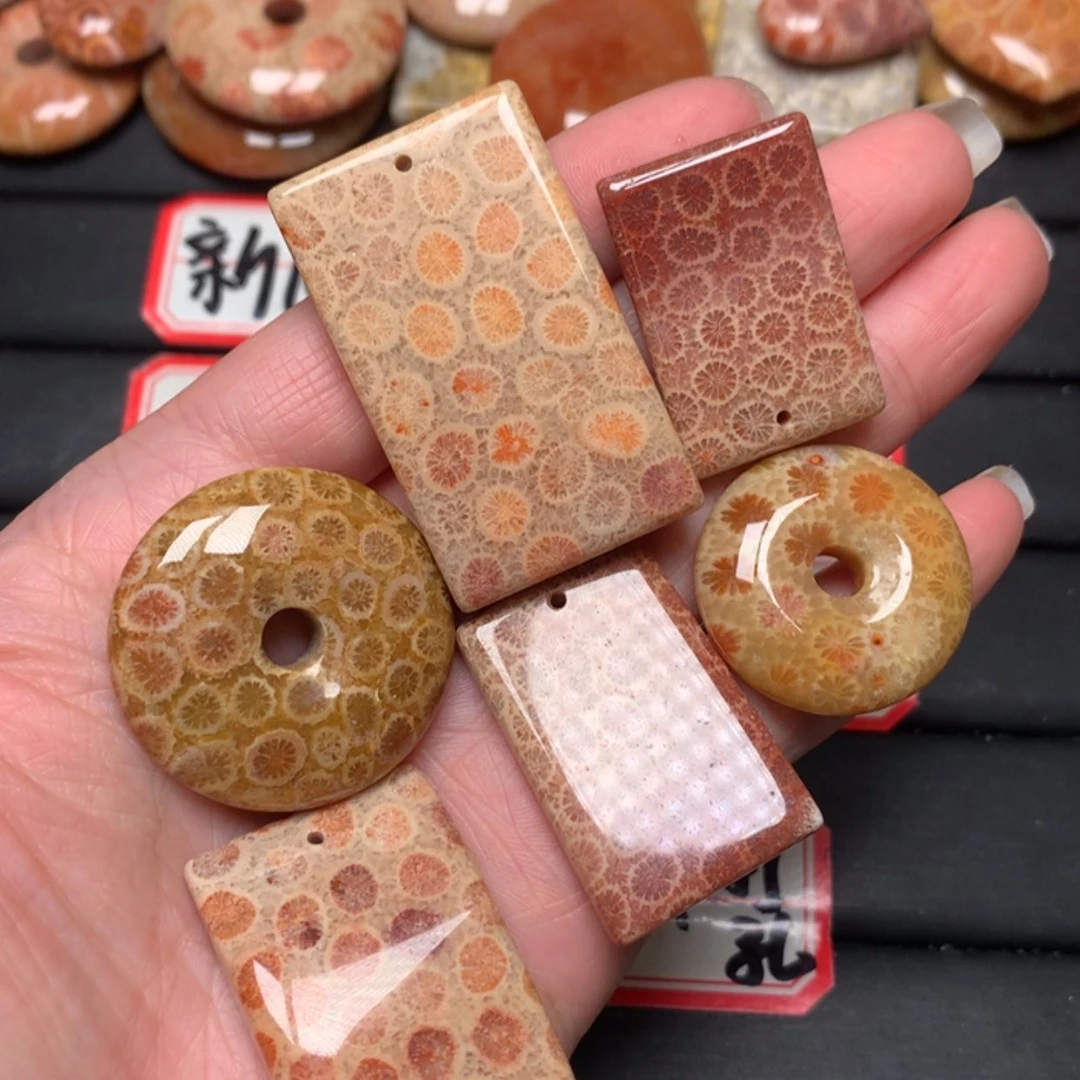 【闪购商品】硅化玉颈饰未镶嵌畔*