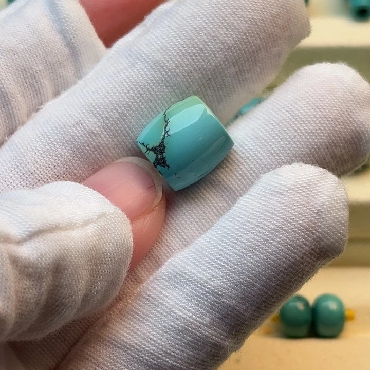 绿松石未镶嵌配饰