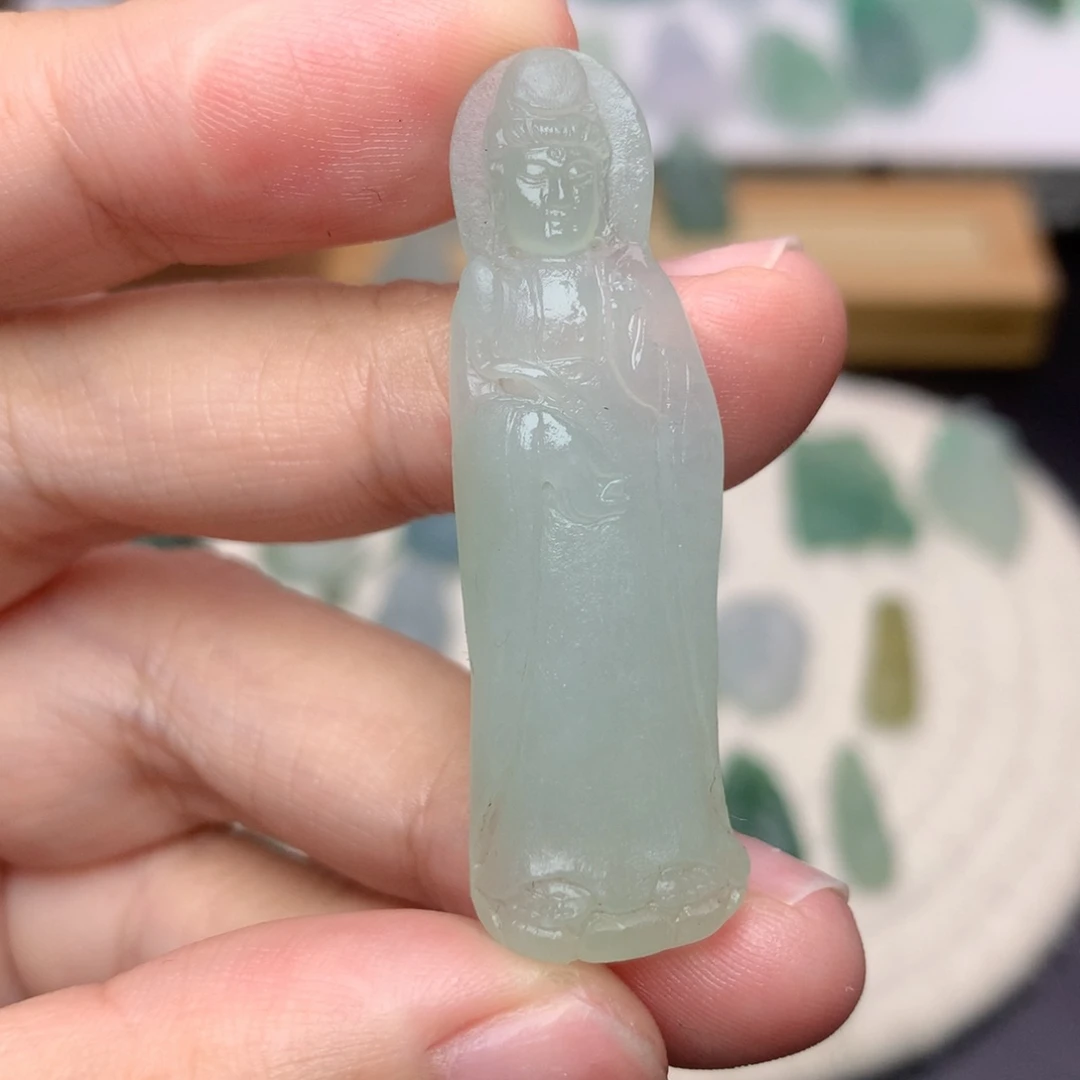 未镶嵌定制翡翠站观音
