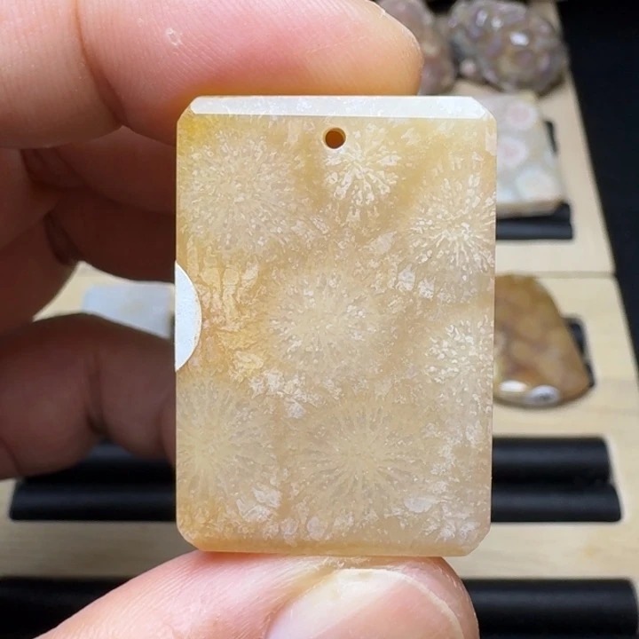 硅化玉未镶嵌纯天然色有机玉石保真色