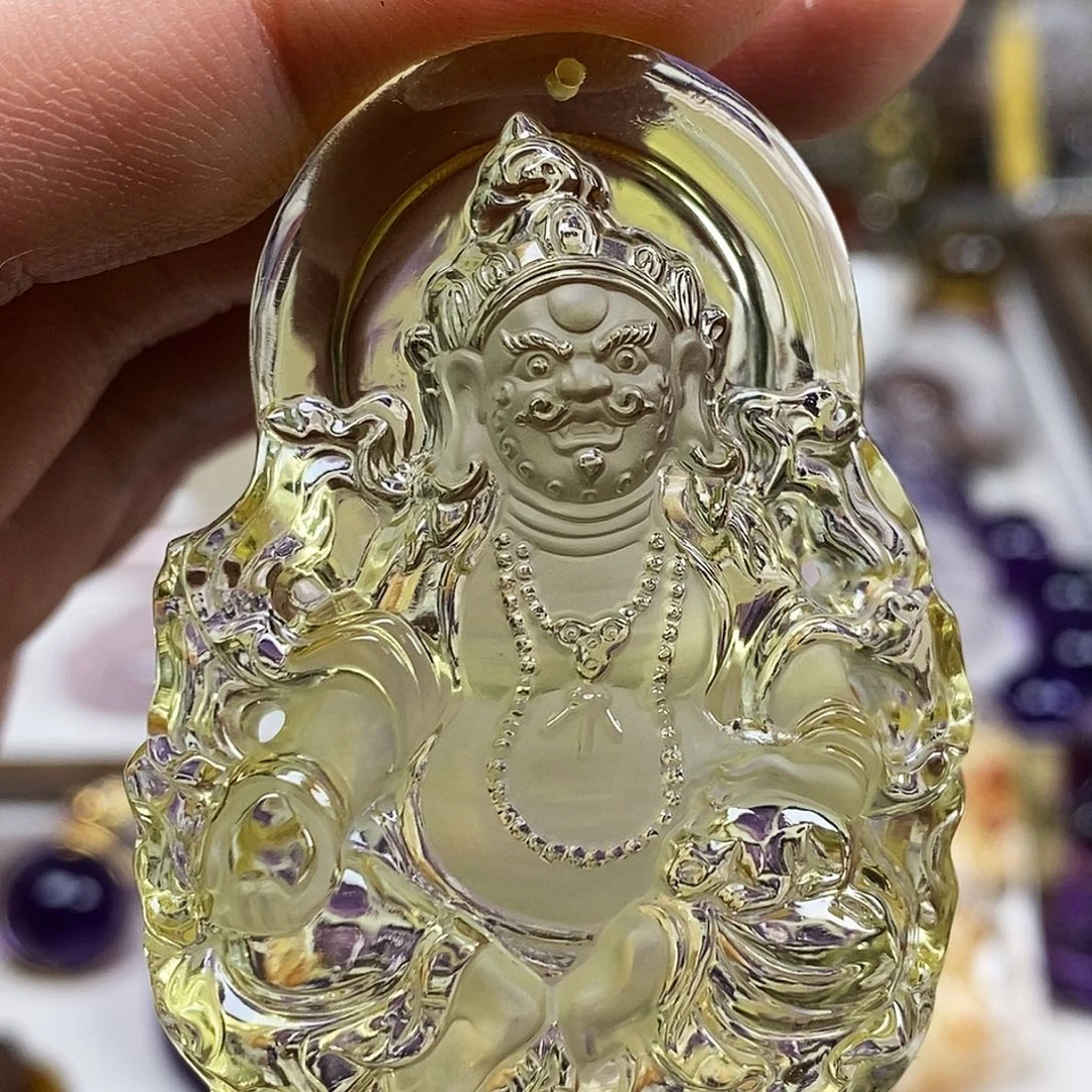 温***人未镶嵌颈饰水晶天然水晶吊坠