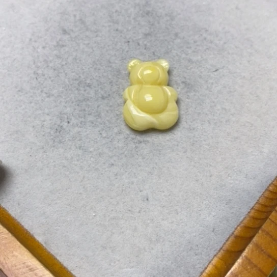 蜜蜡裸石未镶嵌吊坠