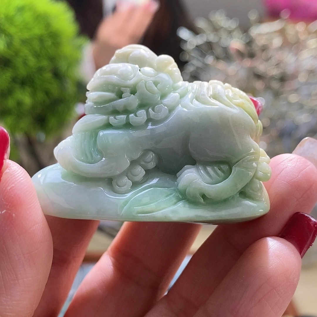 【闪购商品】翡翠颈饰未镶嵌狮子