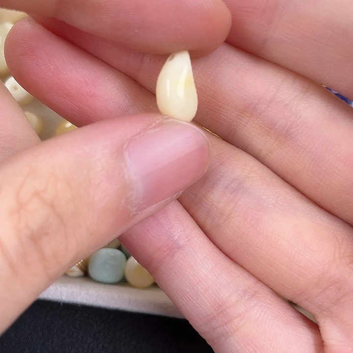 琥珀裸石未镶嵌天然68