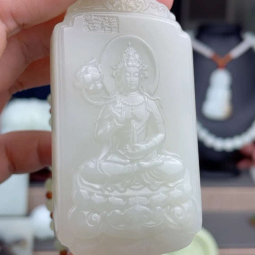 【闪购商品】颈饰未镶嵌和田玉