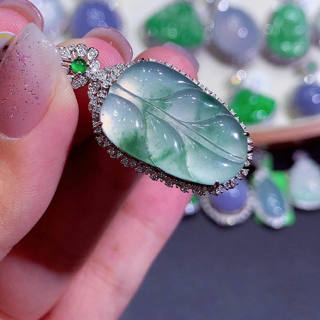 翡翠18K金镶嵌吊坠(不含链)