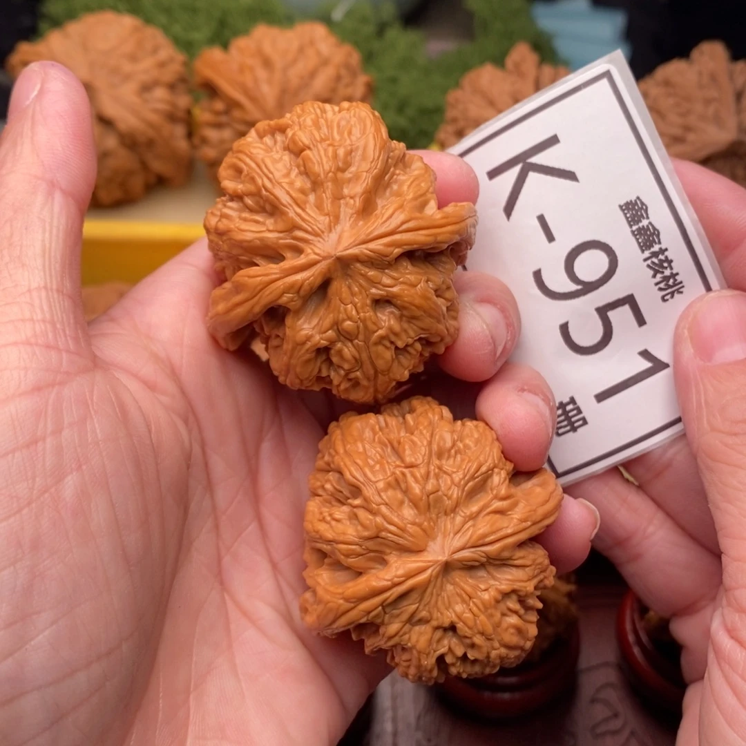 桃核把件粗筋43…..