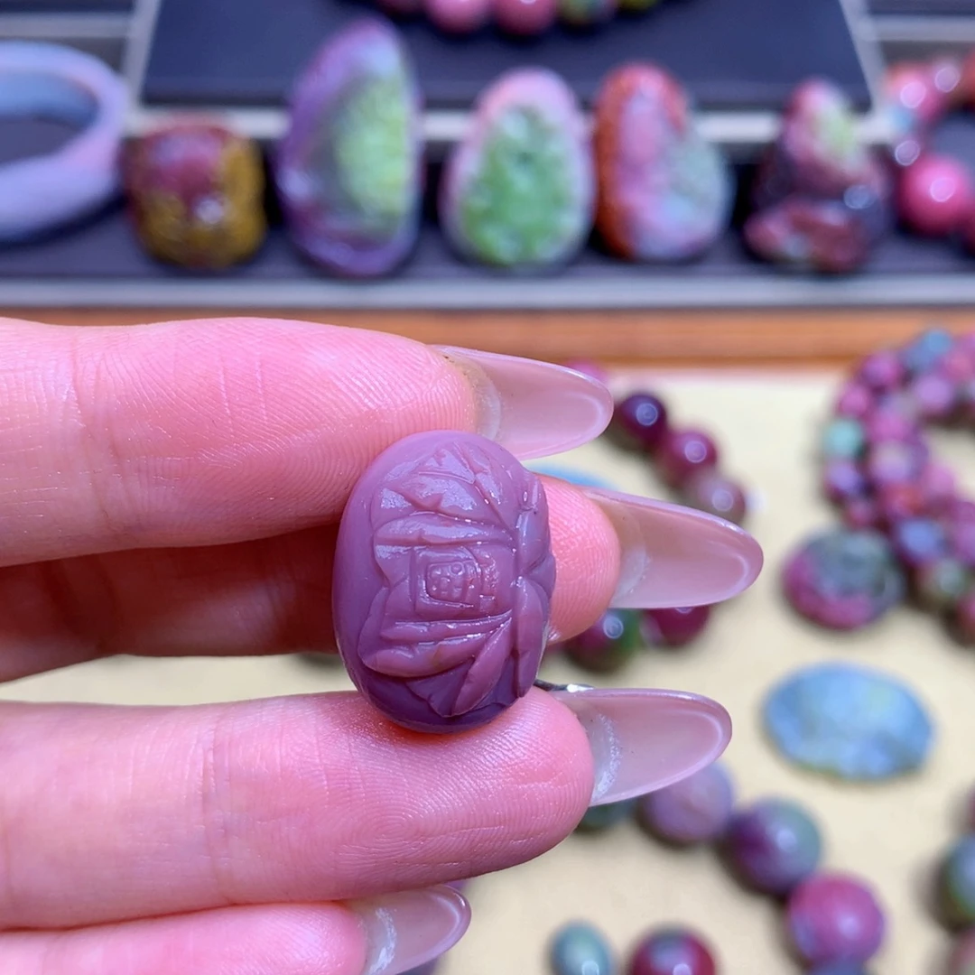 玛瑙未镶嵌挂件盐源