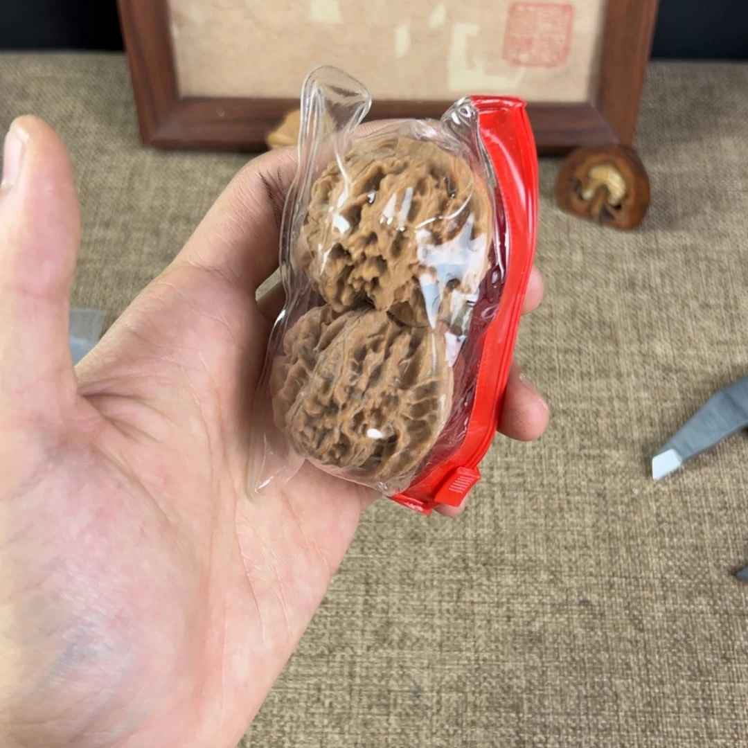 k***e吊坠文玩核桃白狮子