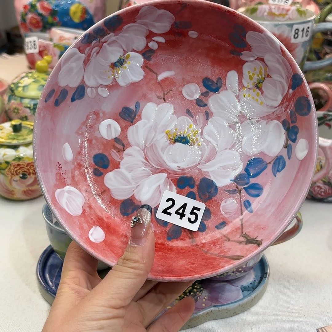 瓷片在这里我们都在努力生活了