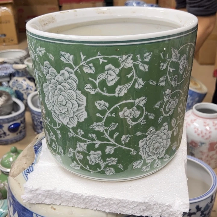 瓷片微瑕。。。。。。。。。。。。。。。