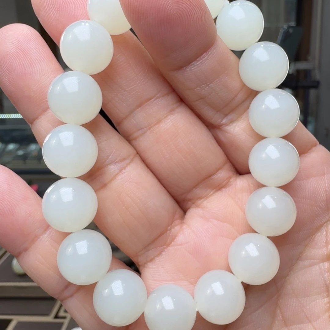 福***满和田玉未镶嵌颈饰