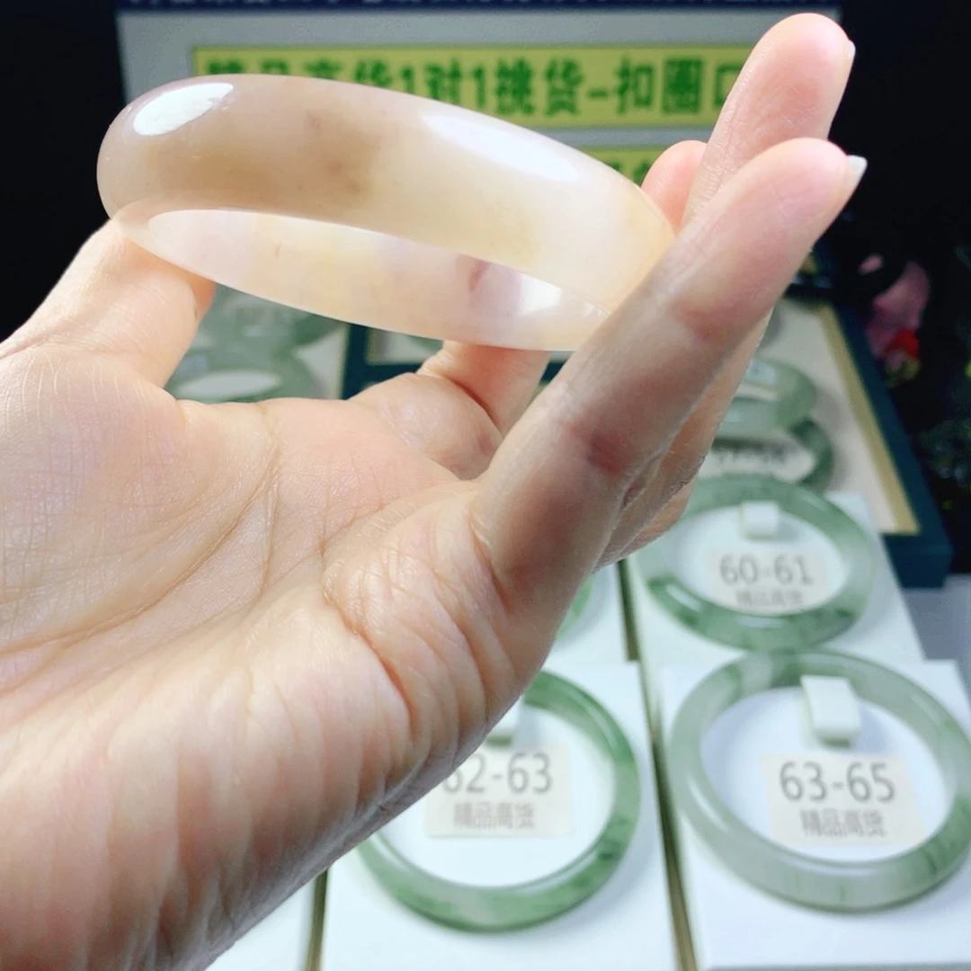 石英质玉未镶嵌珠宝奇石