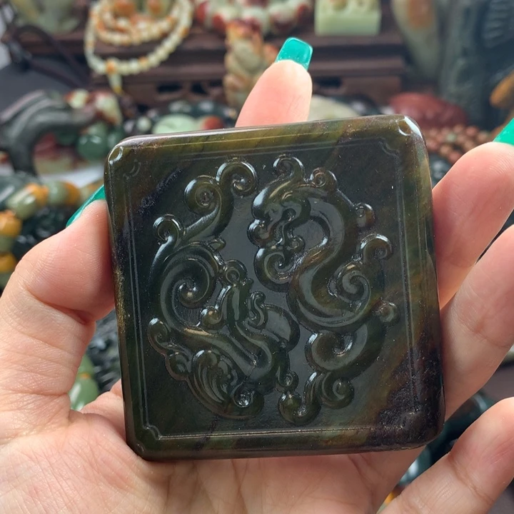 岫岩河磨玉（透闪石质玉）把件未镶嵌