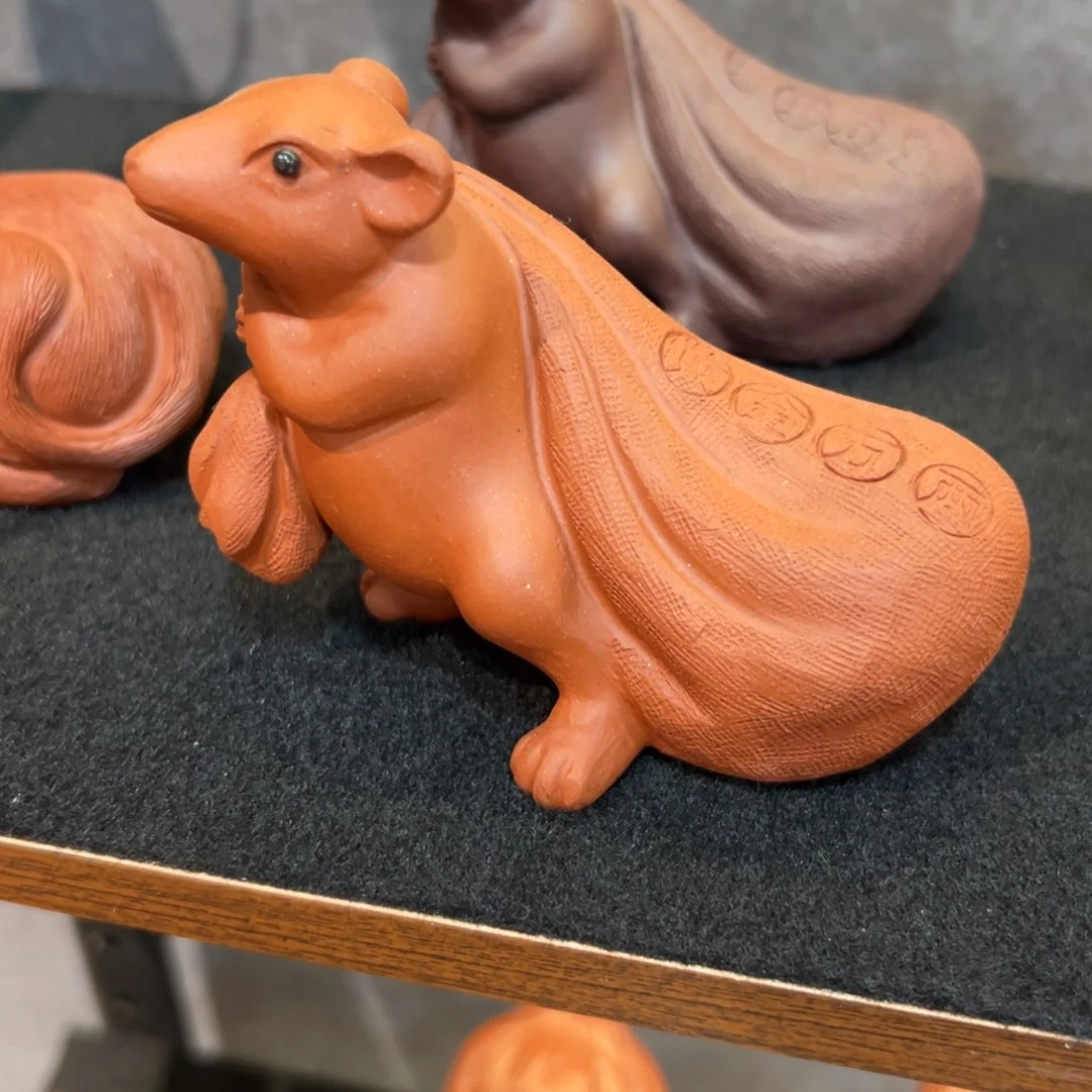 紫砂茶宠演**哥朱泥金钱鼠