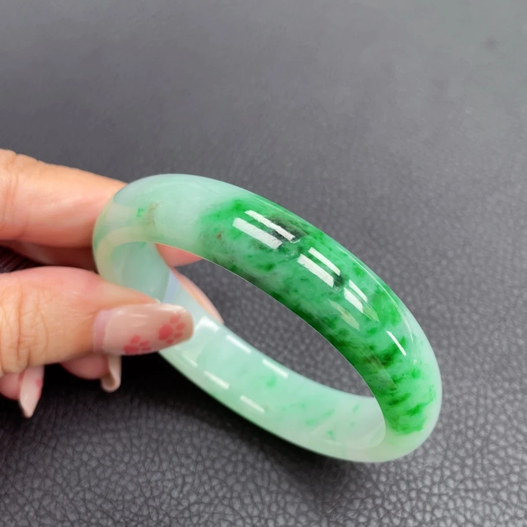 未镶嵌手镯（贵妃镯）翡翠54.6