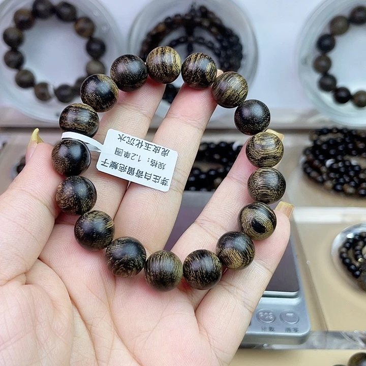 沉香碎屑沉香青**水越南芽庄白奇玉化留疤嘤子虎斑