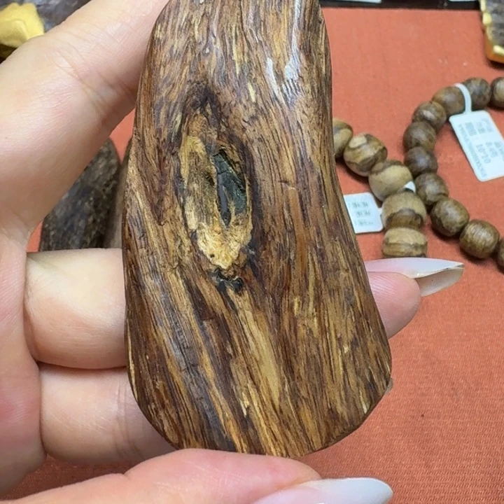 大叶紫檀（黑酸枝木类）