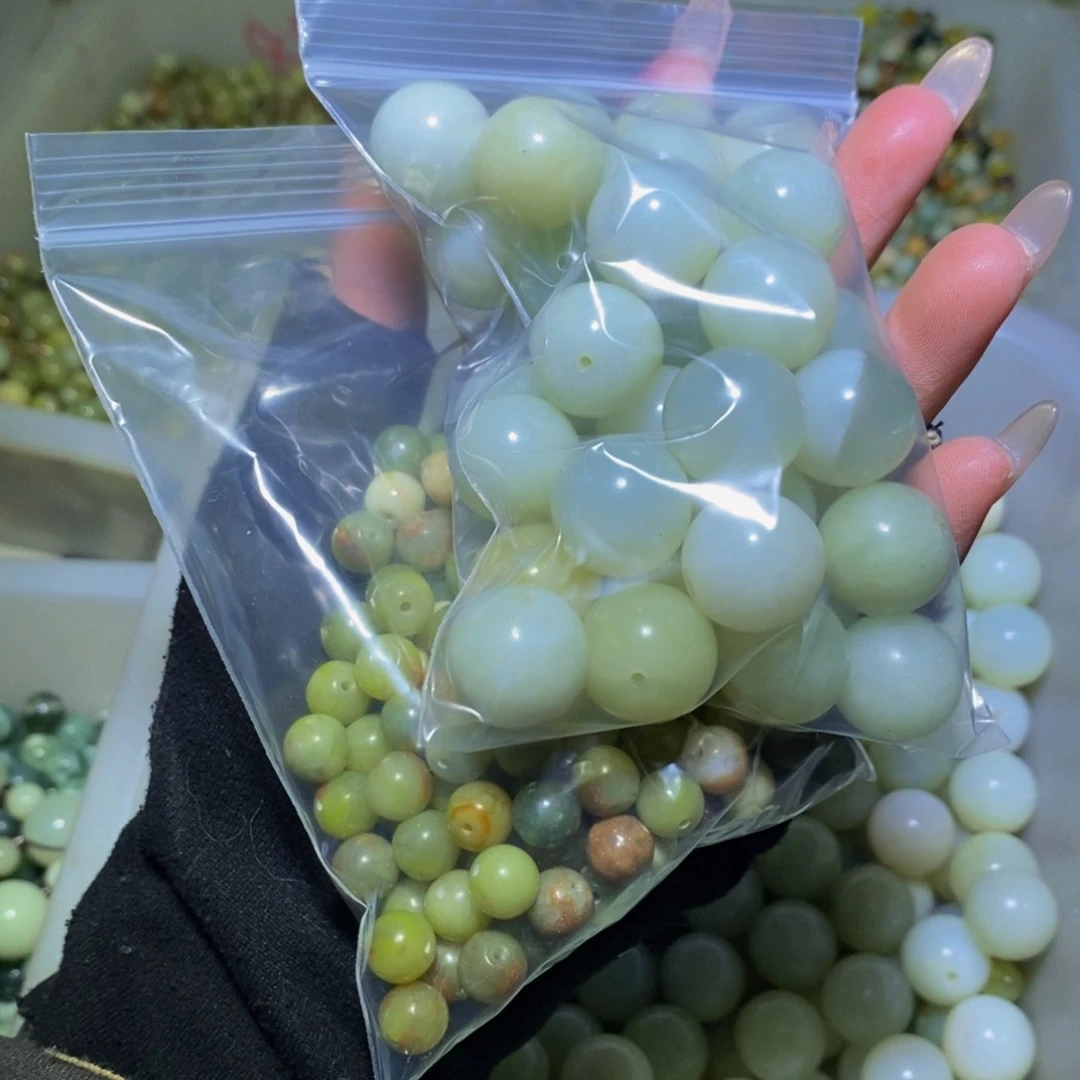 【闪购商品】蛇纹石玉颈饰未镶嵌10