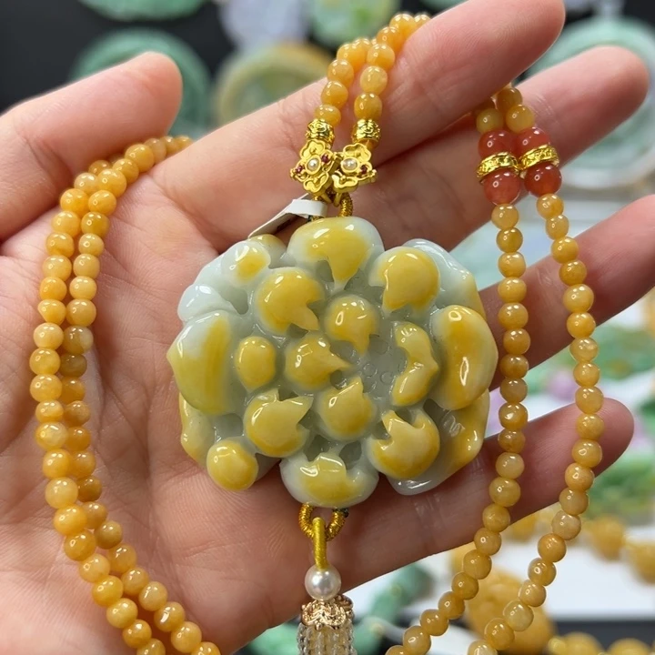 颈饰未镶嵌翡翠吊坠